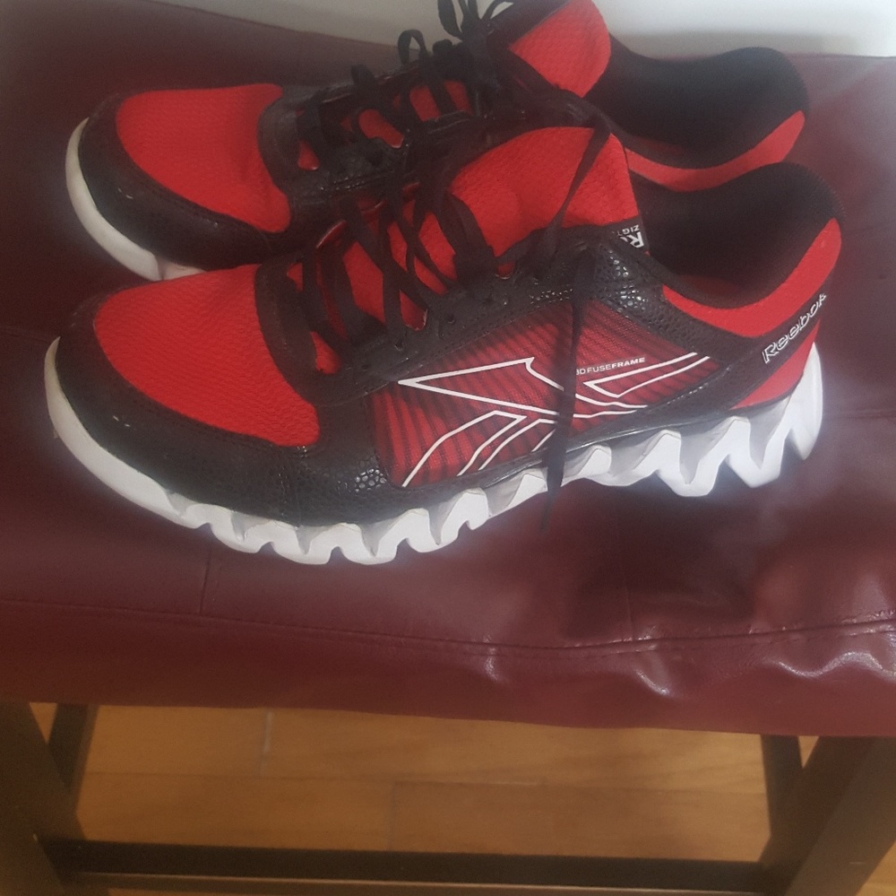 Zig tech shark reebok